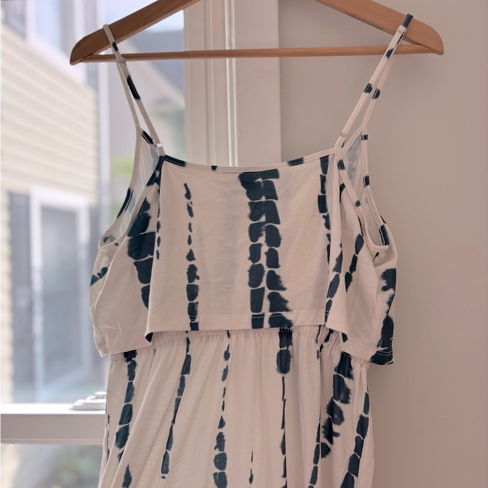 SHEIN Maxi Side Slit Dress in Navy and Cream - Size Medium (8)